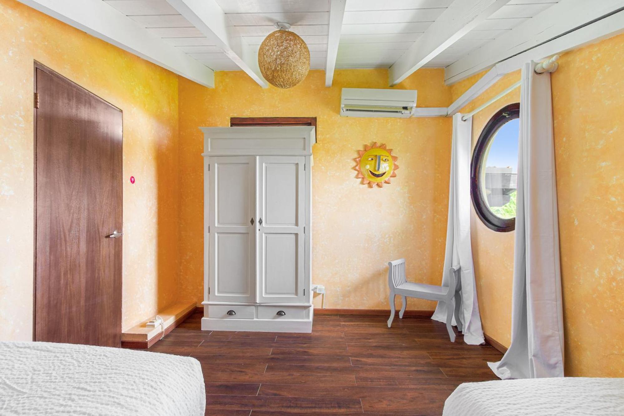 Villa Aloe Oranjestad Exterior photo